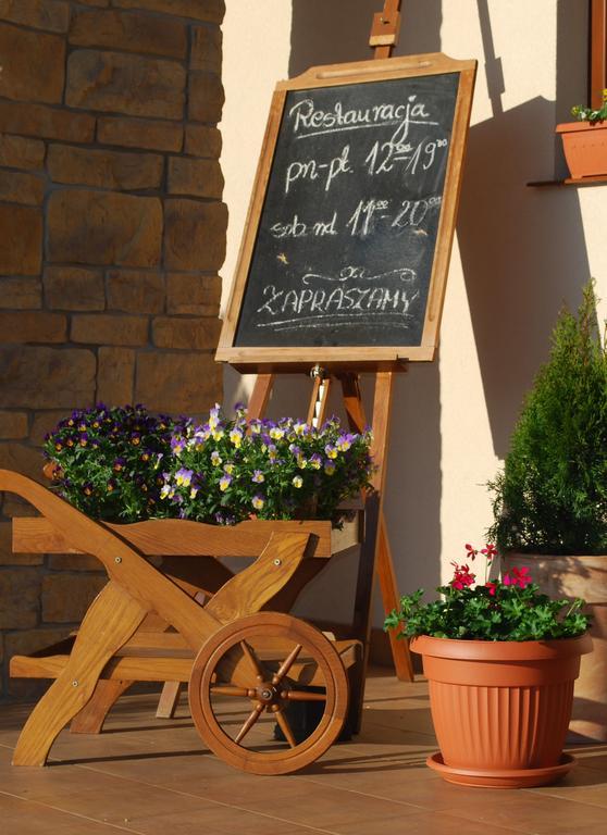 Hotel Karczma Nad Stawem Рогово Екстериор снимка